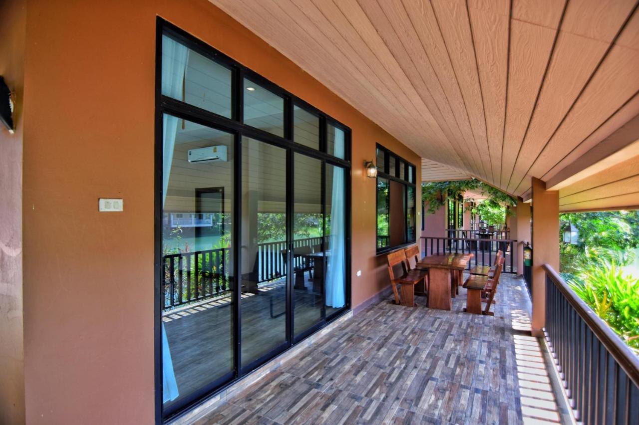 Pirom Lake&Resort Si Maha Phot Exterior foto